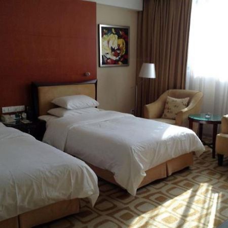 Runyang Huanlong Hotel Zhenjiang  Buitenkant foto