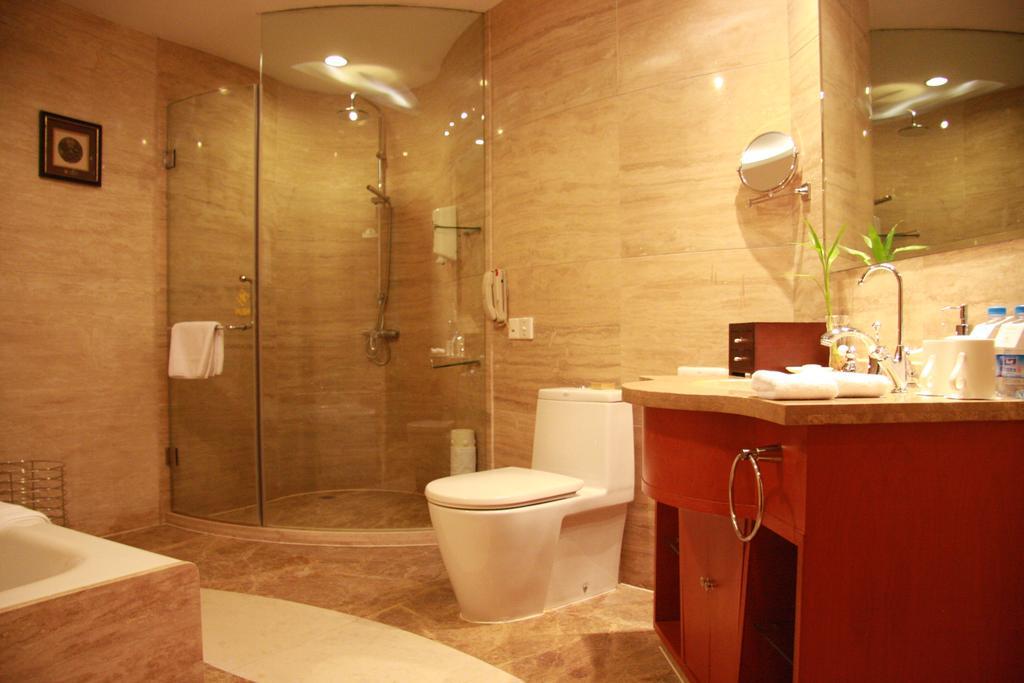 Runyang Huanlong Hotel Zhenjiang  Buitenkant foto