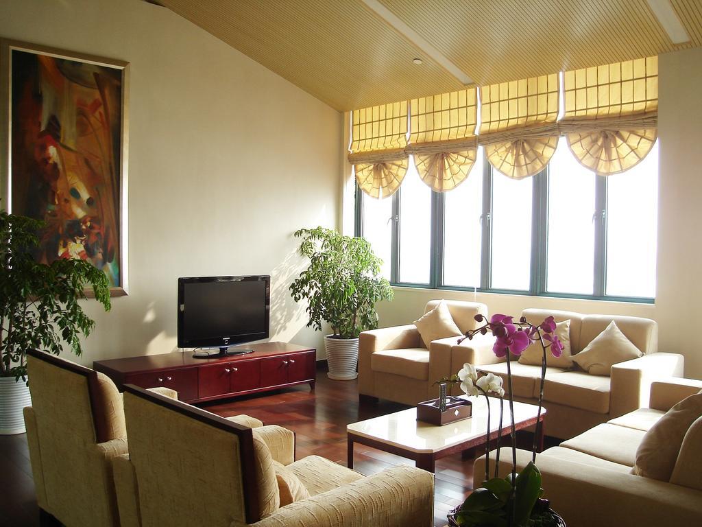 Runyang Huanlong Hotel Zhenjiang  Buitenkant foto